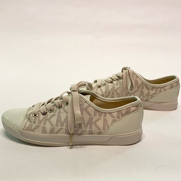 Michael Kors sneakers 6.5 - Picture 8 of 8